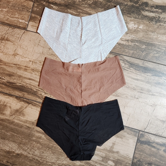 NWT Victoria's Secret Bundle: 3 Hiphuggers (Size XL) - Picture 2 of 5
